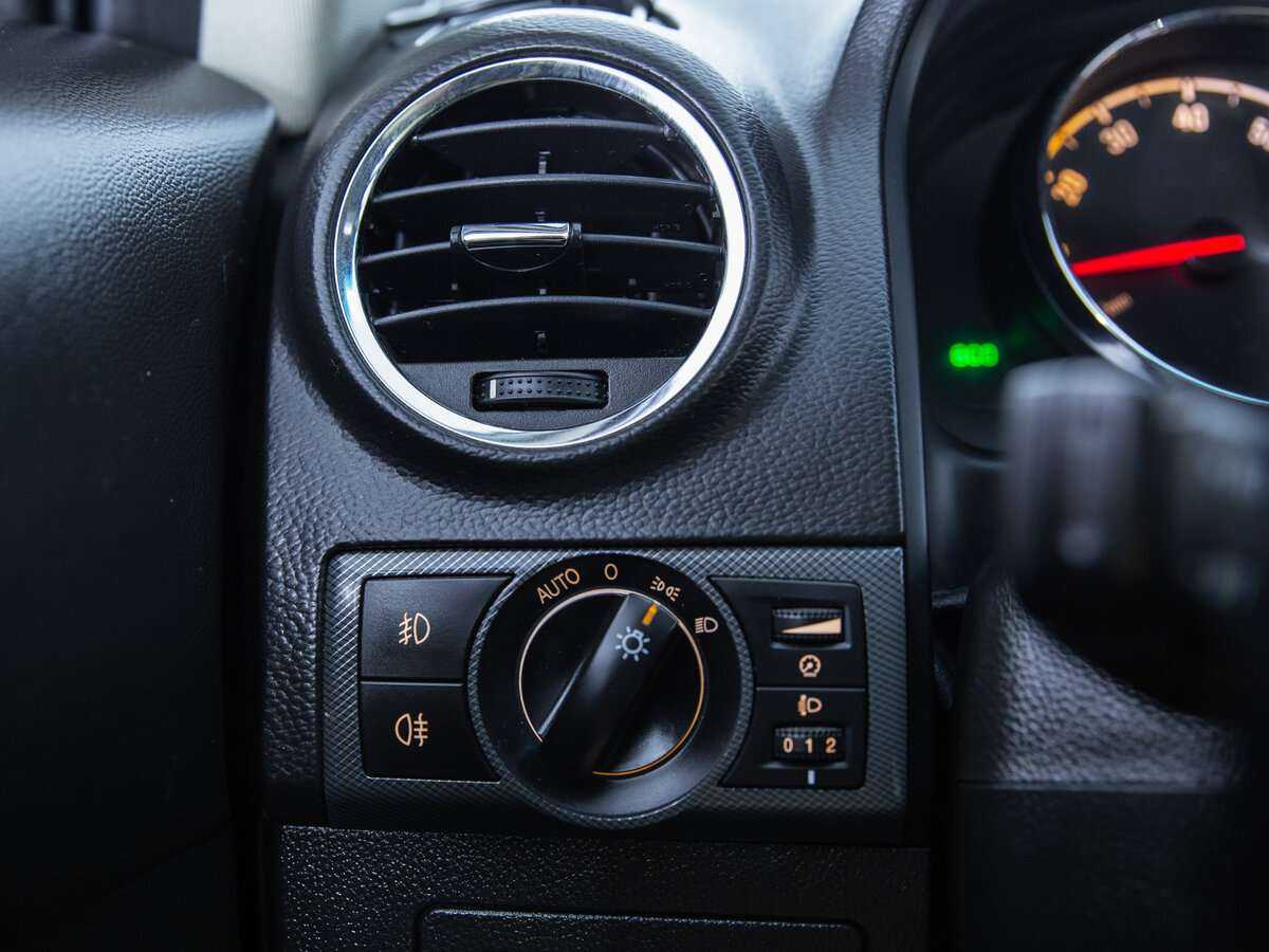 Opel Antara 2012 года с пробегом. Фото: #12