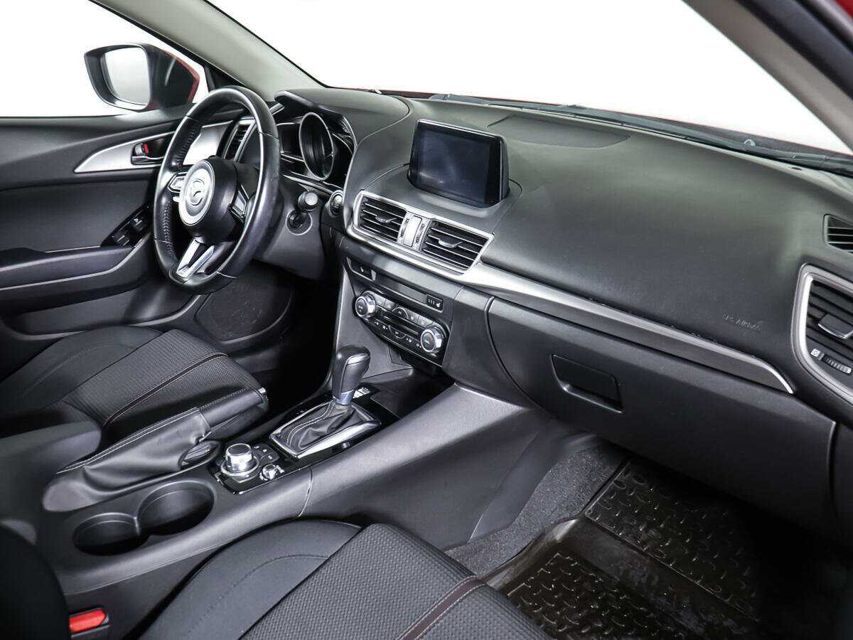 Mazda 3 2018 года с пробегом. Фото: #10