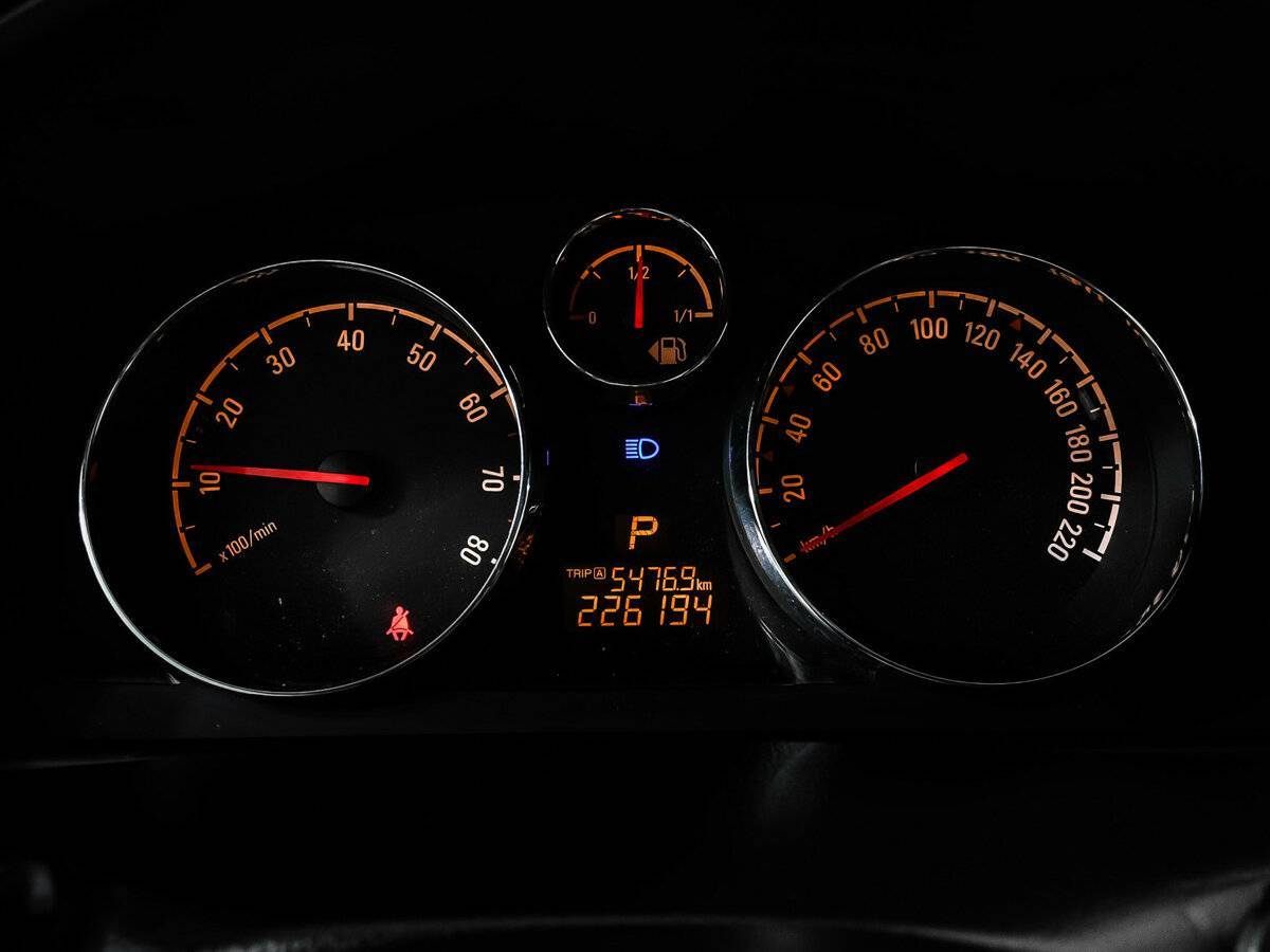 Opel Antara 2014 года с пробегом. Фото: #9