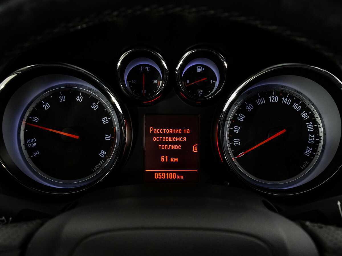 Opel Astra 2012 года с пробегом. Фото: #18