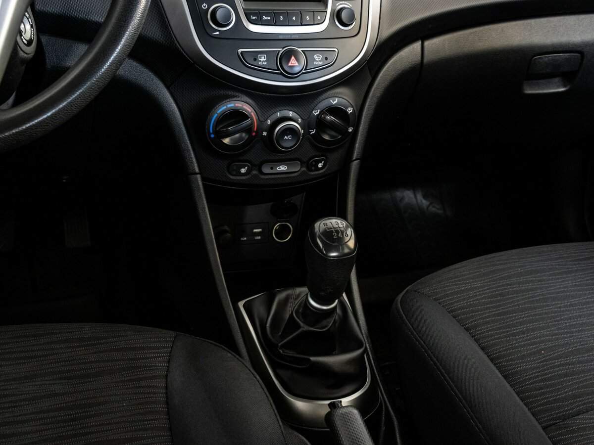 Hyundai Solaris 2015 года с пробегом. Фото: #9