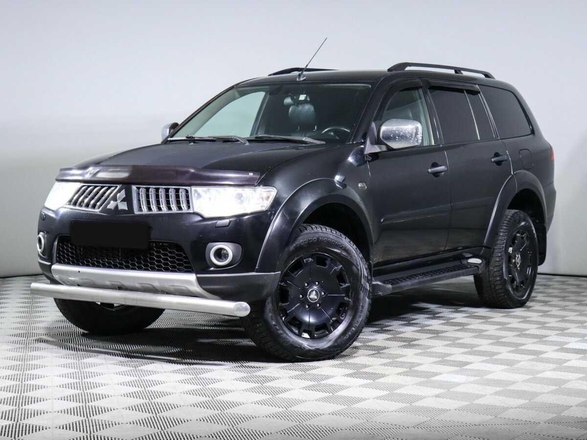 Mitsubishi Pajero Sport 2012 года с пробегом. Посмотреть фото