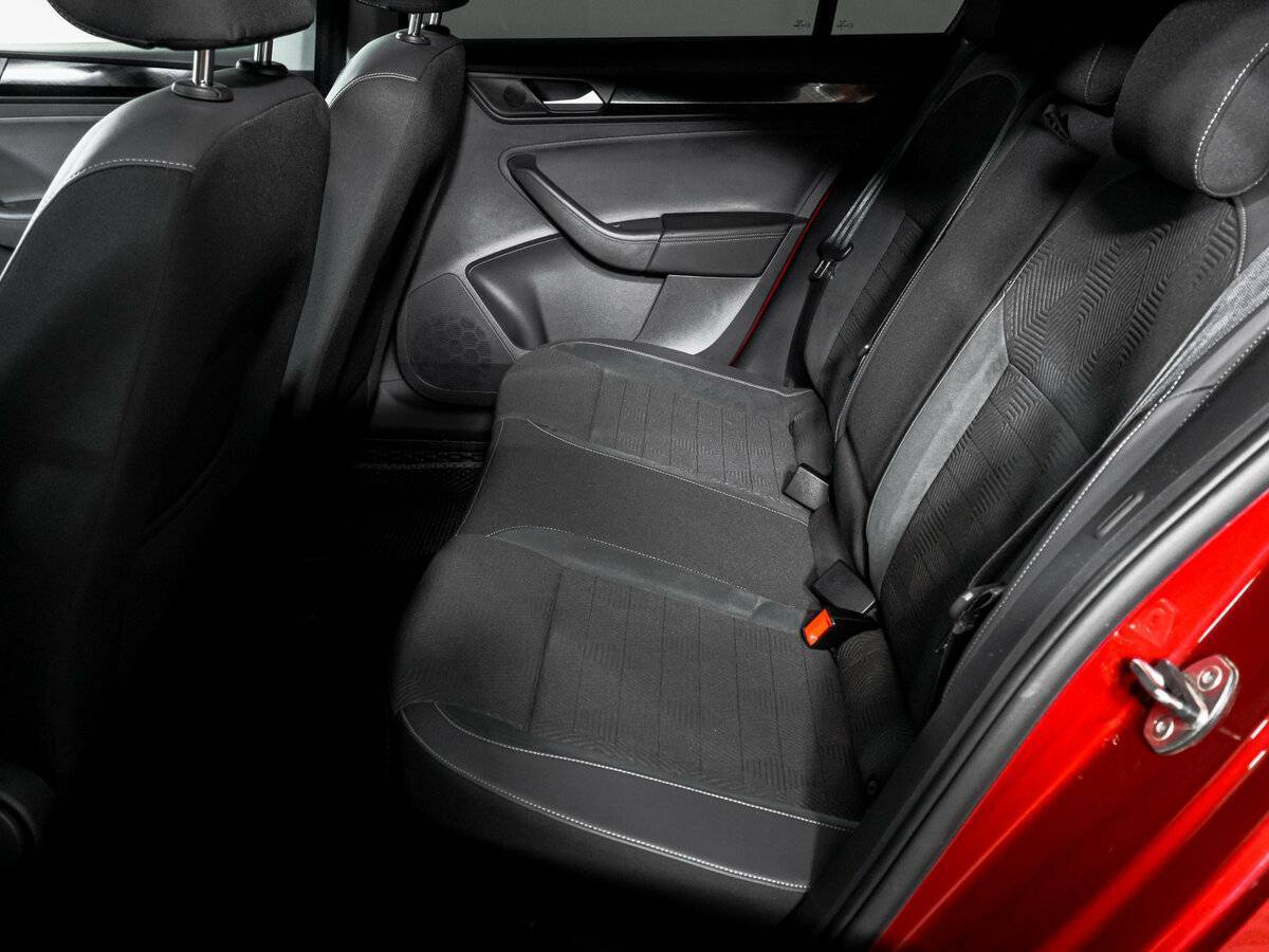 Volkswagen Polo 2021 года с пробегом. Фото: #8