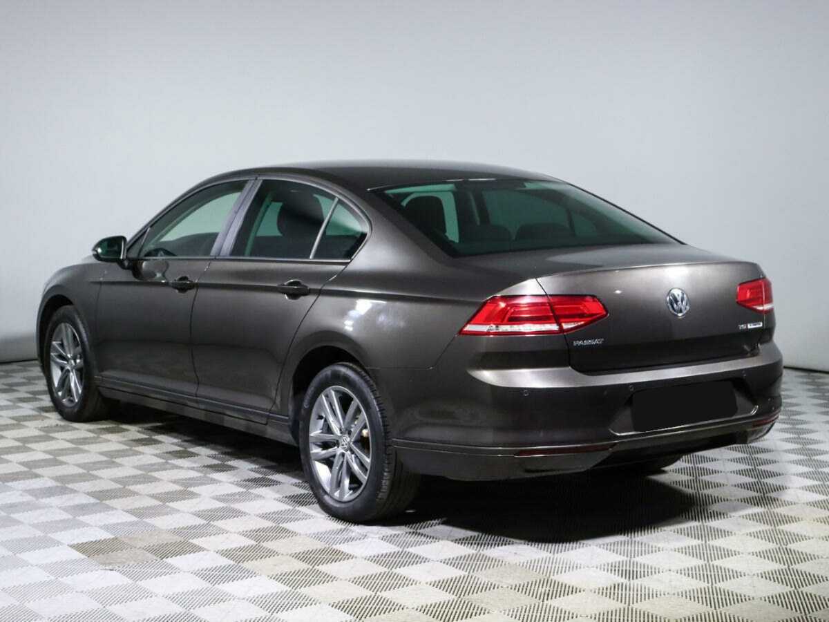 Volkswagen Passat 2016 года с пробегом. Фото: #5
