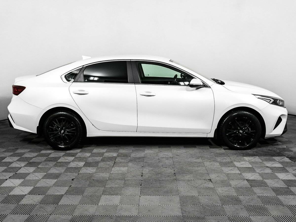 Kia Cerato 2022 года с пробегом. Фото: #3