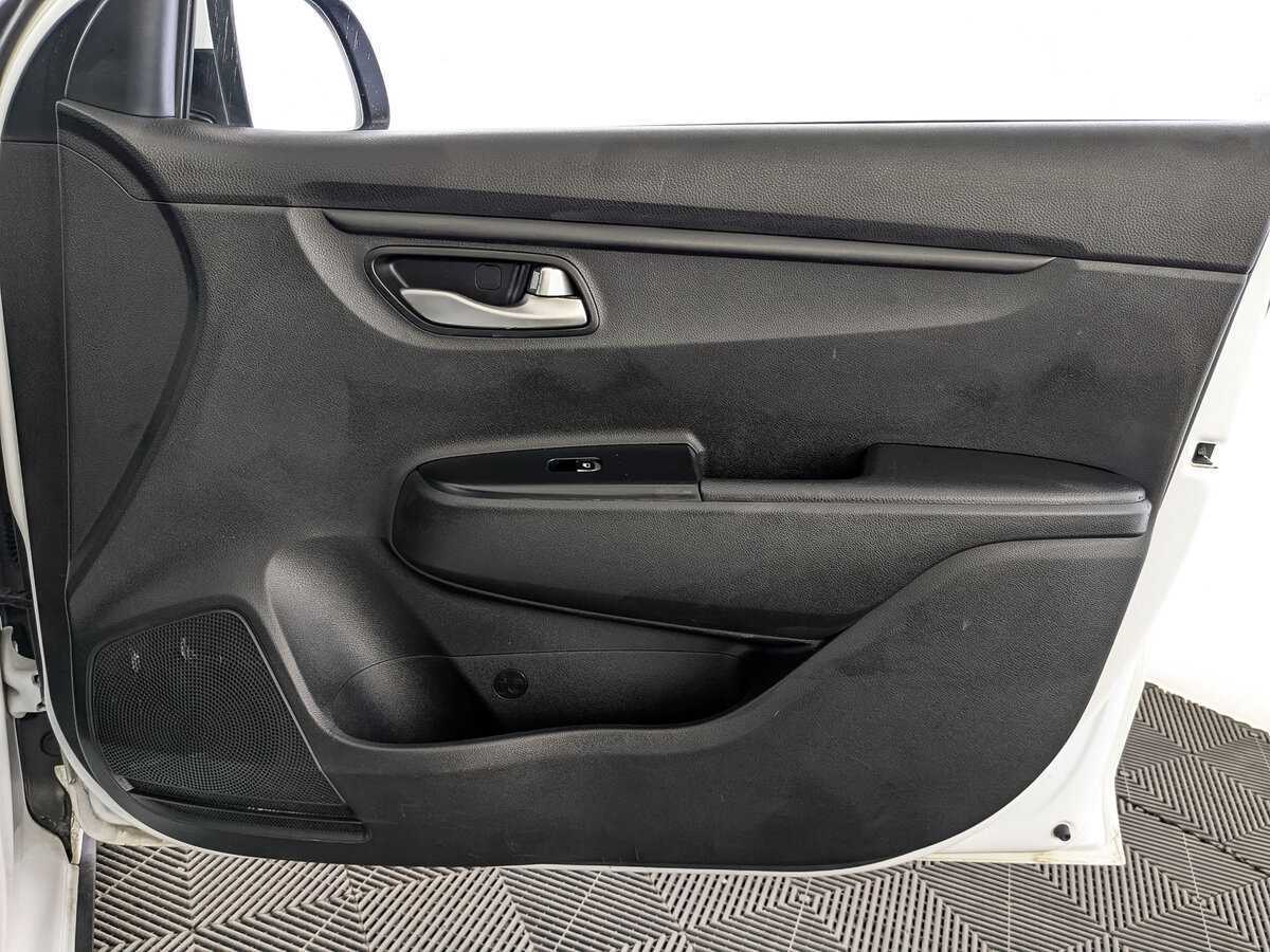 Kia Rio 2020 года с пробегом. Фото: #20