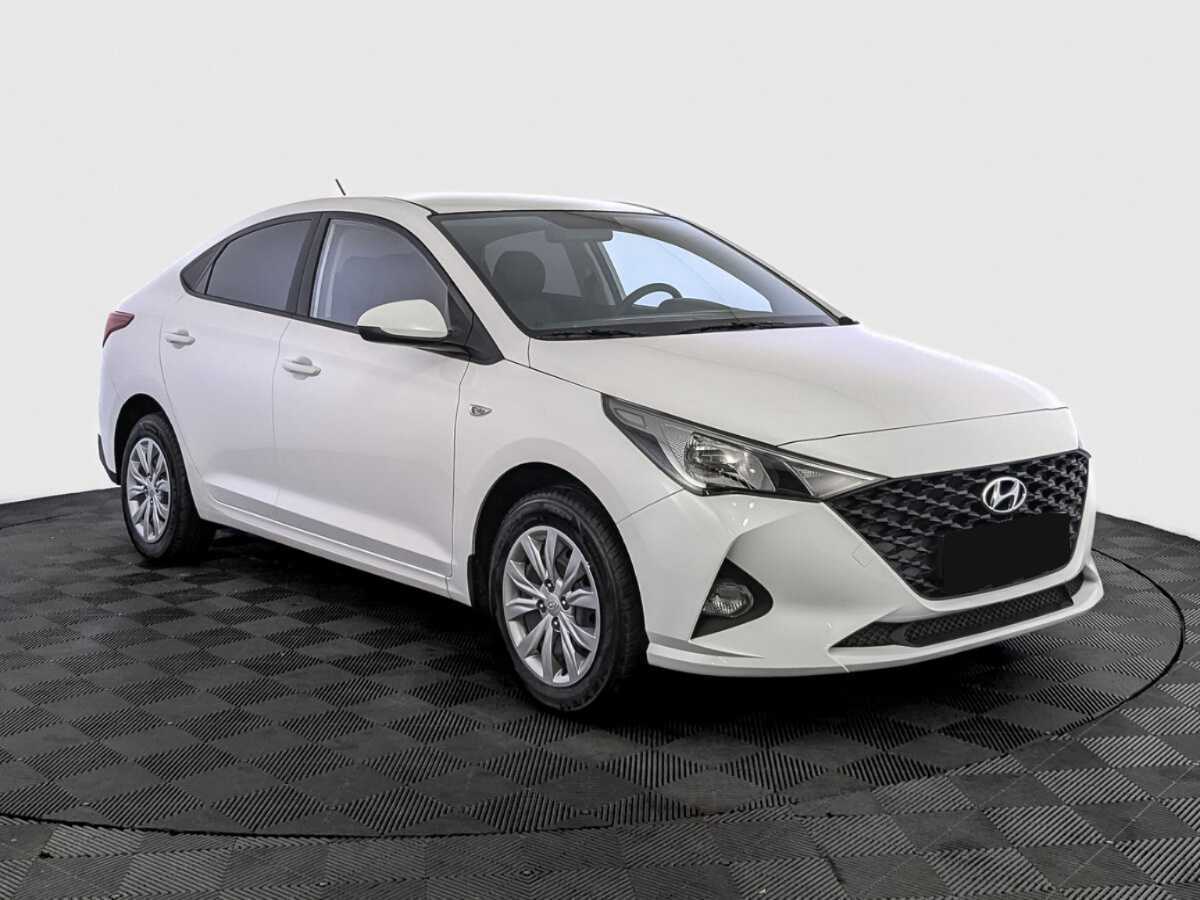 Hyundai Solaris 2022 года с пробегом. Фото: #2