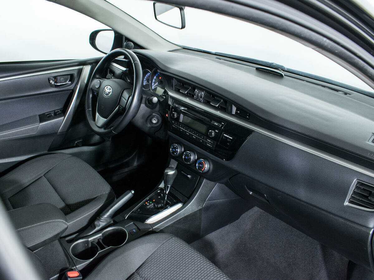 Toyota Corolla 2013 года с пробегом. Фото: #8