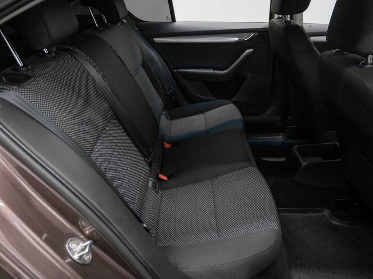 Skoda Octavia 2013 года с пробегом. Фото: #8