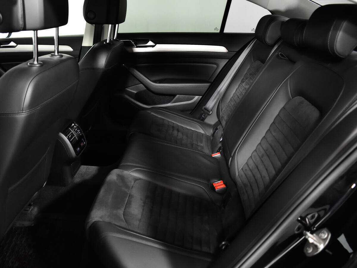 Volkswagen Passat 2016 года с пробегом. Фото: #9