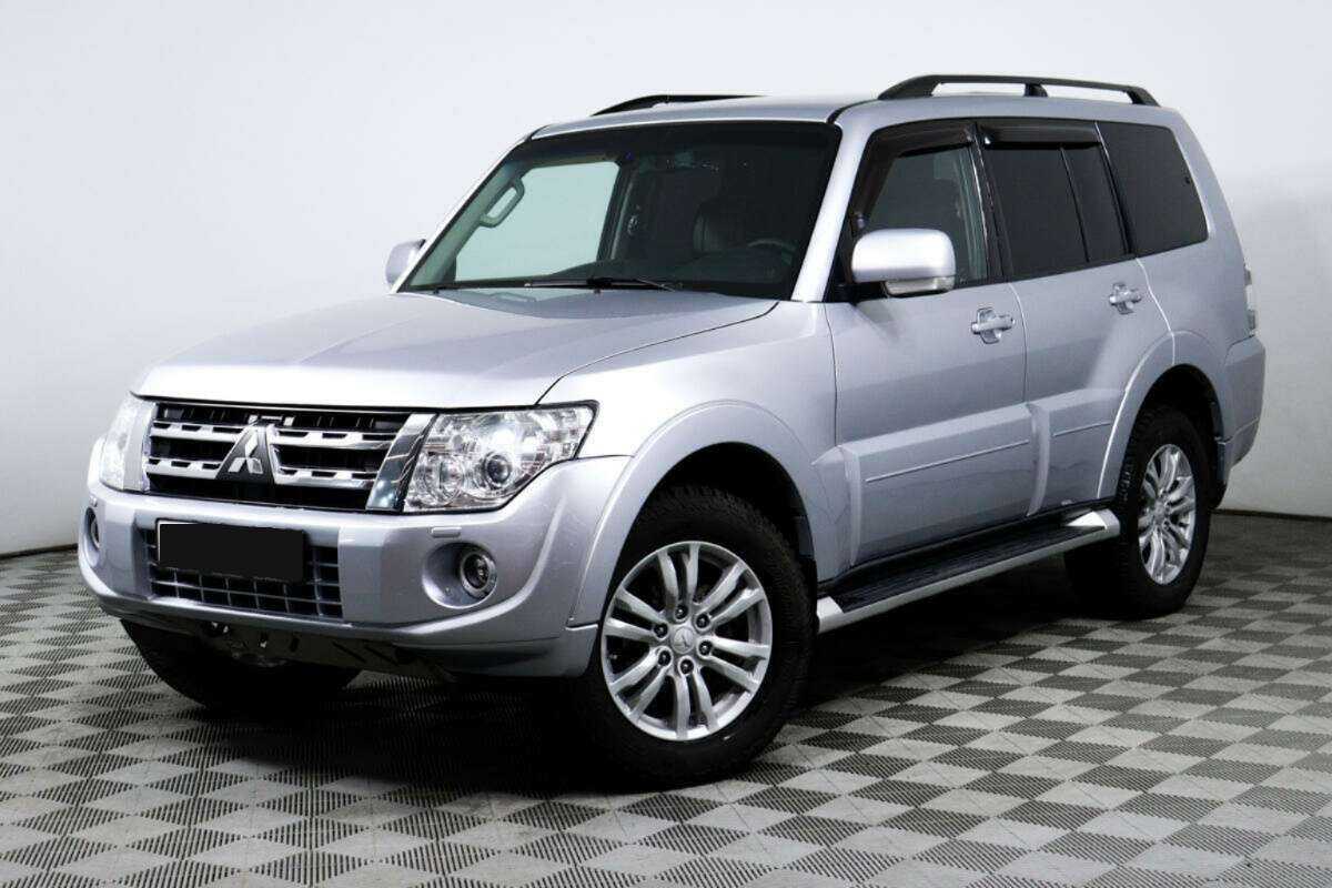 Mitsubishi Pajero 2012 года с пробегом. Фото: #0