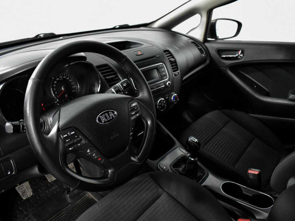 Kia Cerato 2015 года с пробегом. Фото: #8