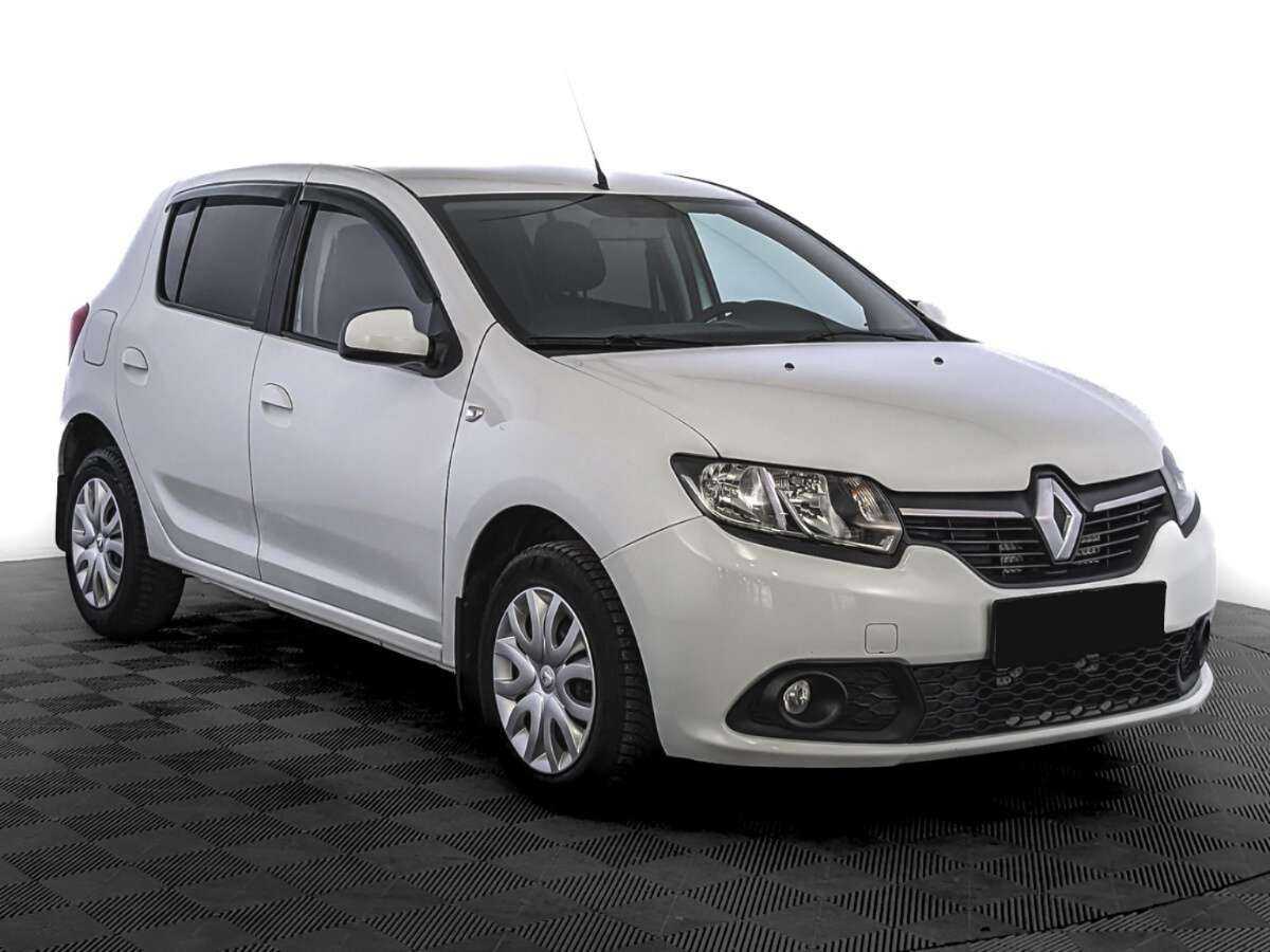 Renault Sandero 2016 года с пробегом. Фото: #2