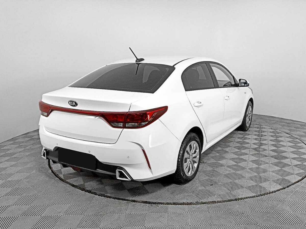Kia Rio 2021 года с пробегом. Фото: #4
