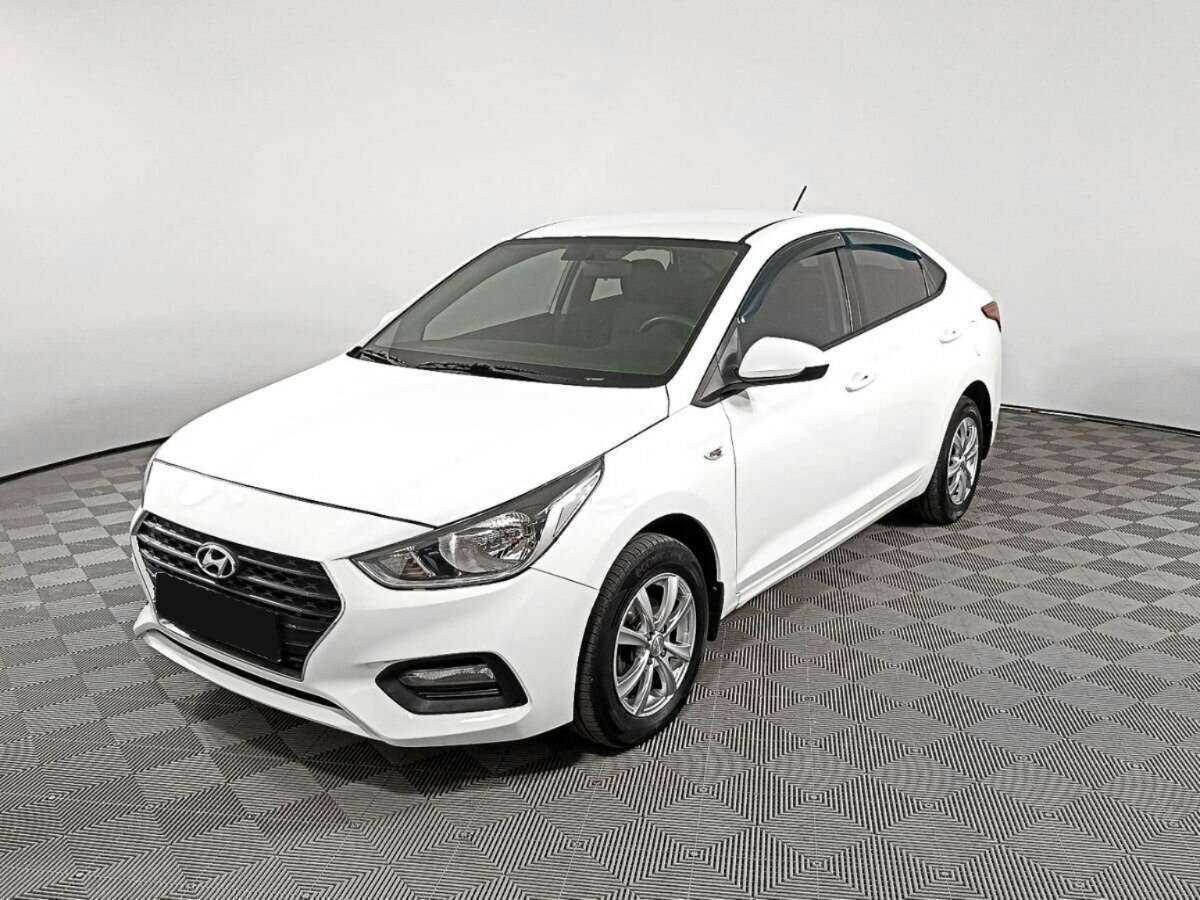 Hyundai Solaris 2017 года с пробегом. Посмотреть фото