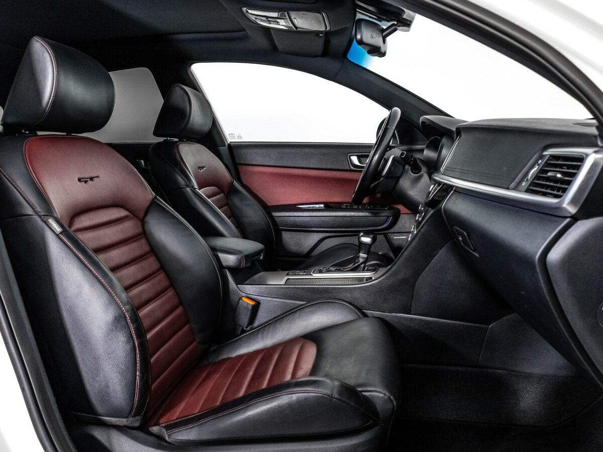 Kia Optima 2018 года с пробегом. Фото: #23