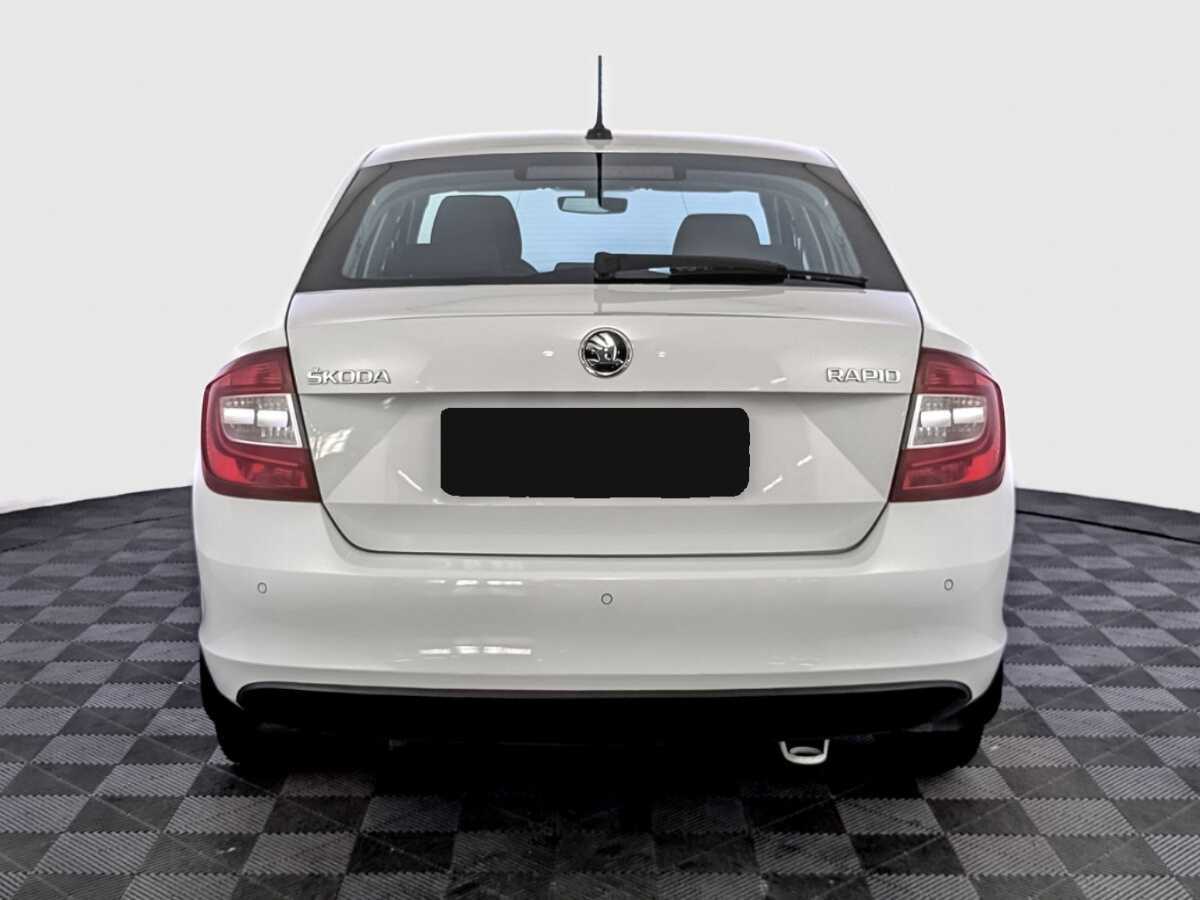 Skoda Rapid 2018 года с пробегом. Фото: #5