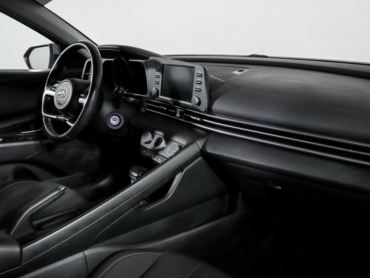 Hyundai Elantra 2021 года с пробегом. Фото: #6