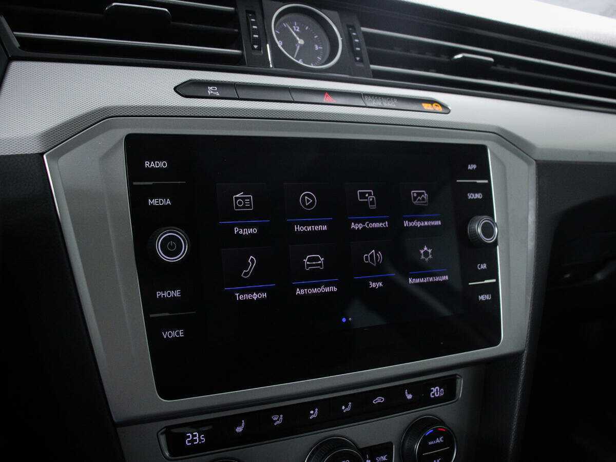 Volkswagen Passat 2018 года с пробегом. Фото: #14