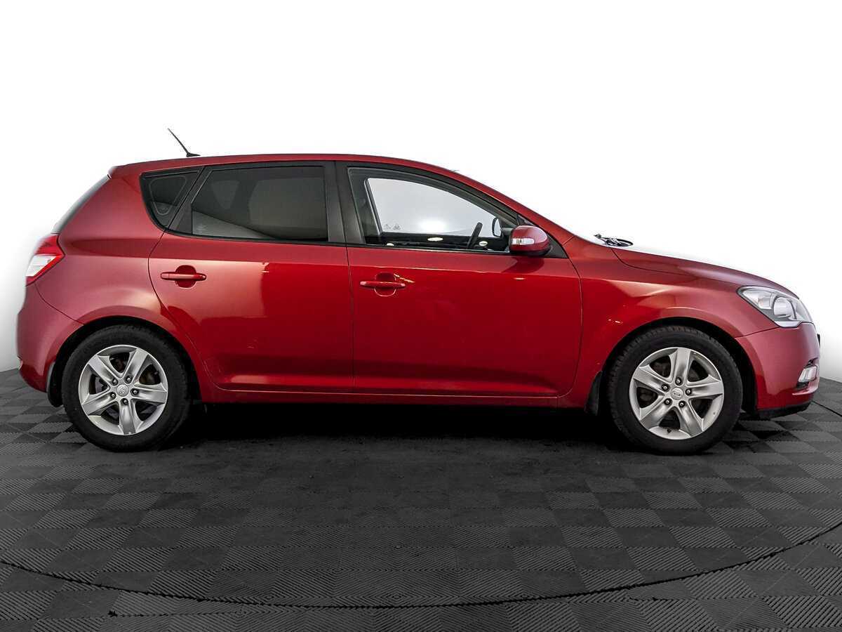 Kia Ceed 2012 года с пробегом. Фото: #3