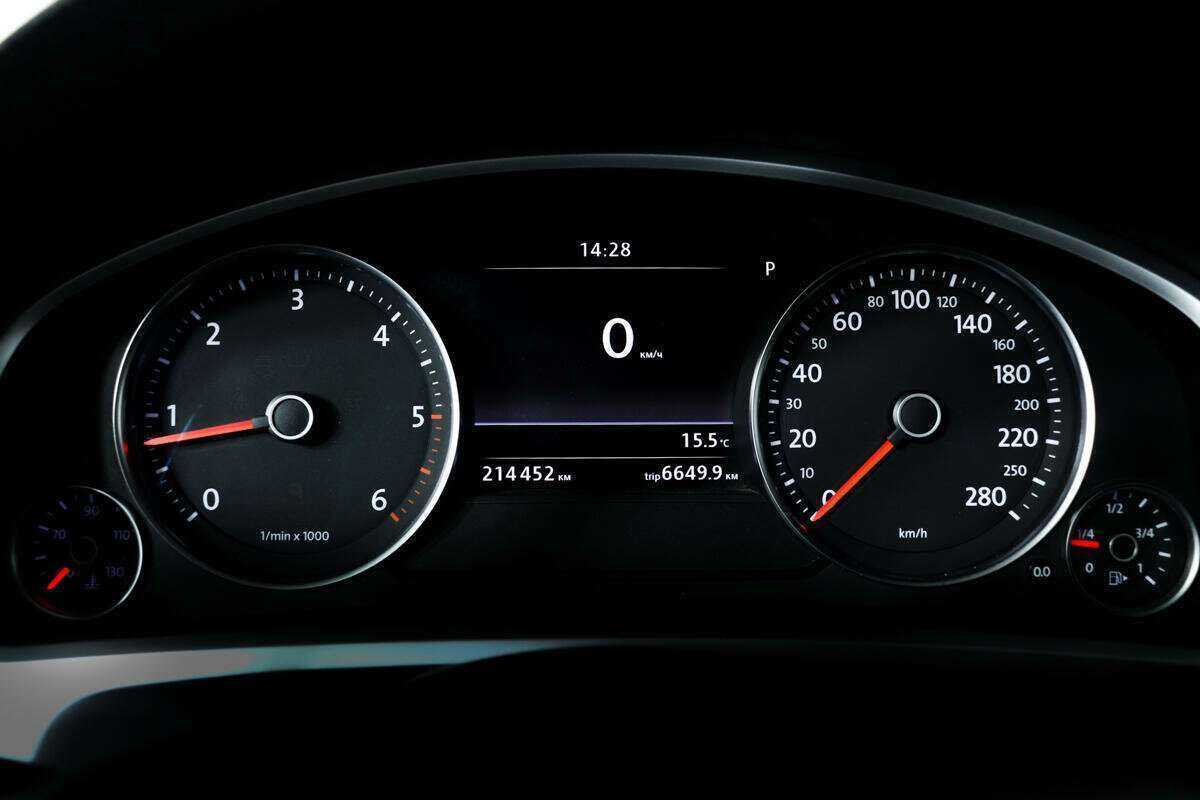 Volkswagen Touareg 2012 года с пробегом. Фото: #8