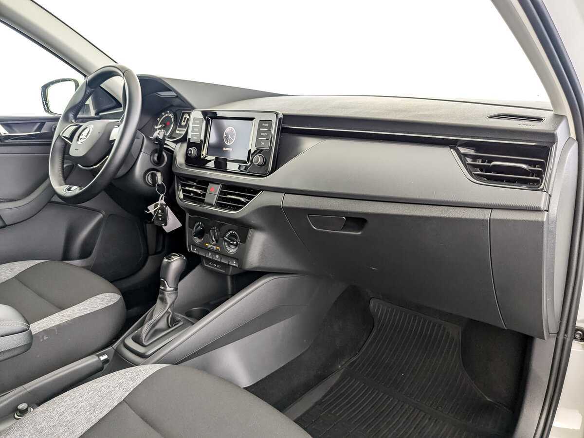 Skoda Rapid 2021 года с пробегом. Фото: #8