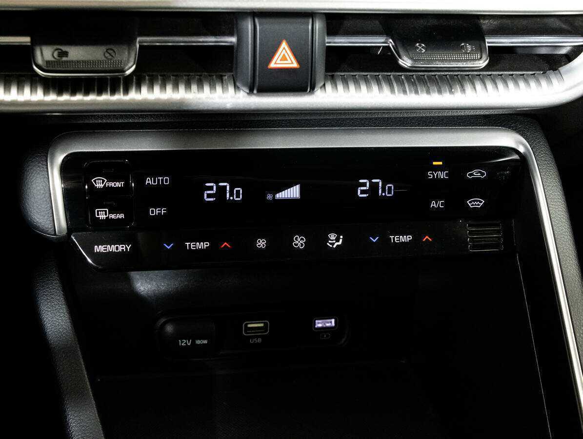 Kia K5 2021 года с пробегом. Фото: #11