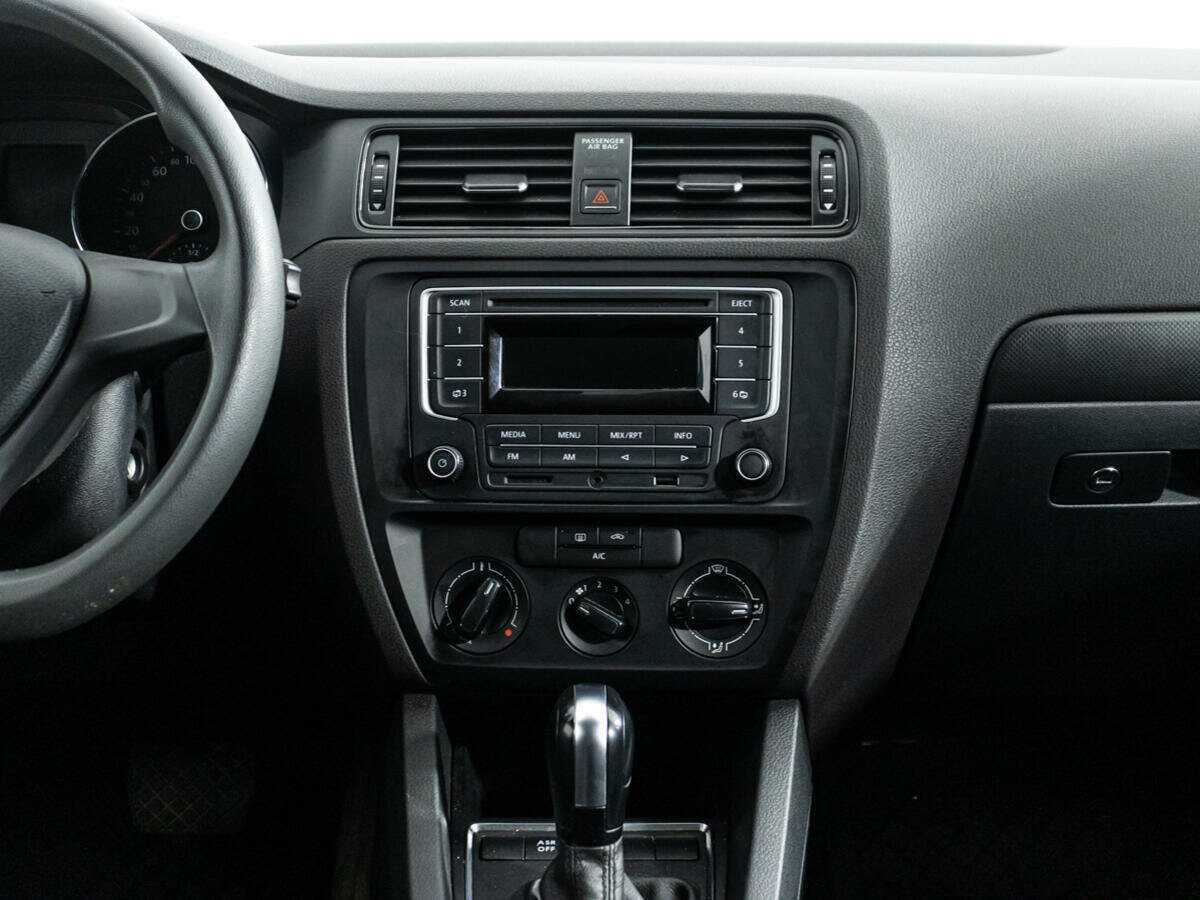 Volkswagen Jetta 2015 года с пробегом. Фото: #13