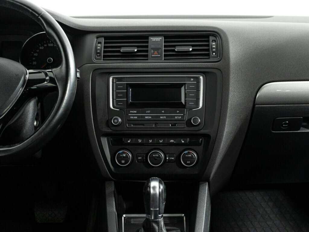 Volkswagen Jetta 2016 года с пробегом. Фото: #13