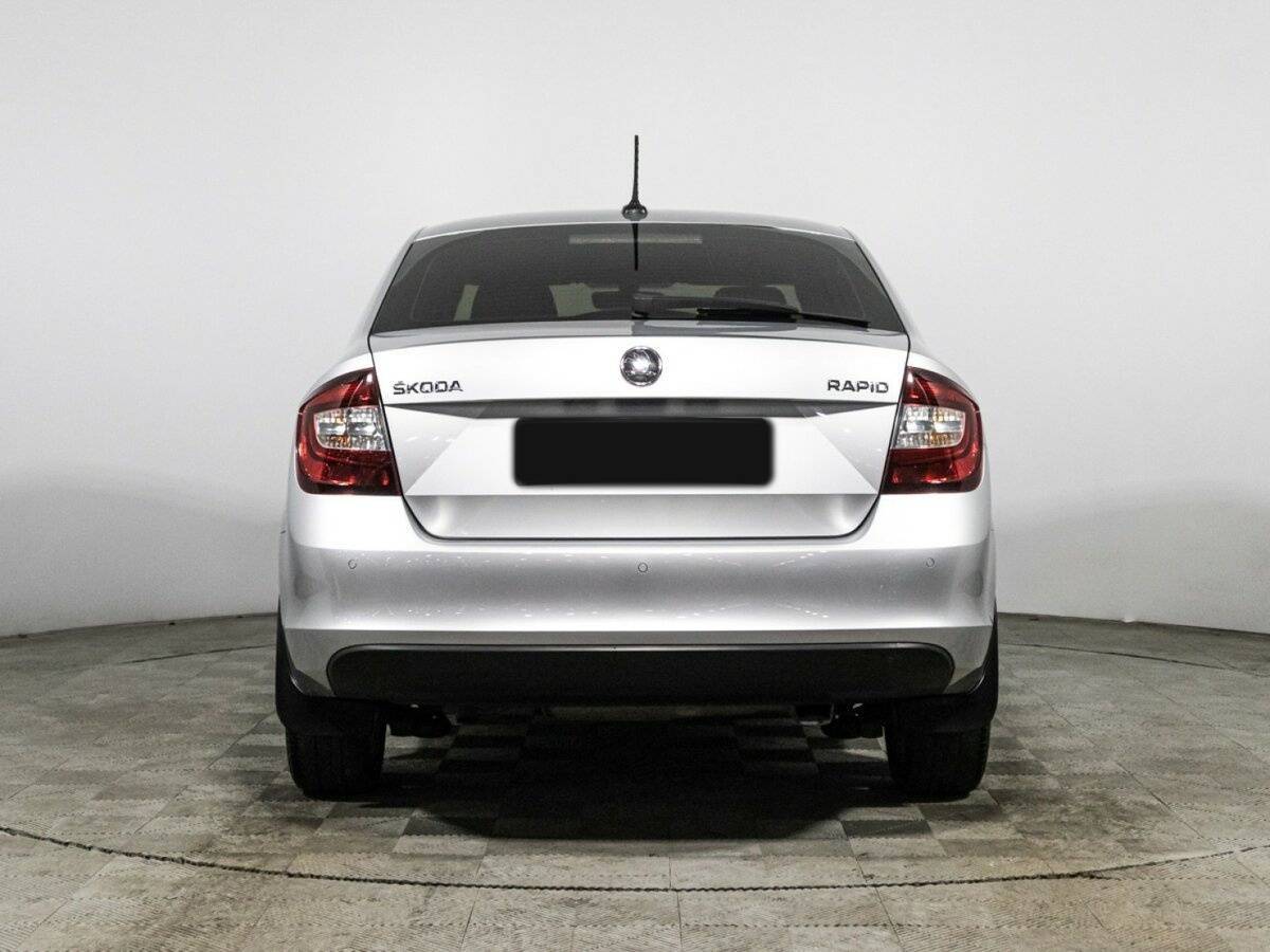 Skoda Rapid 2018 года с пробегом. Фото: #5