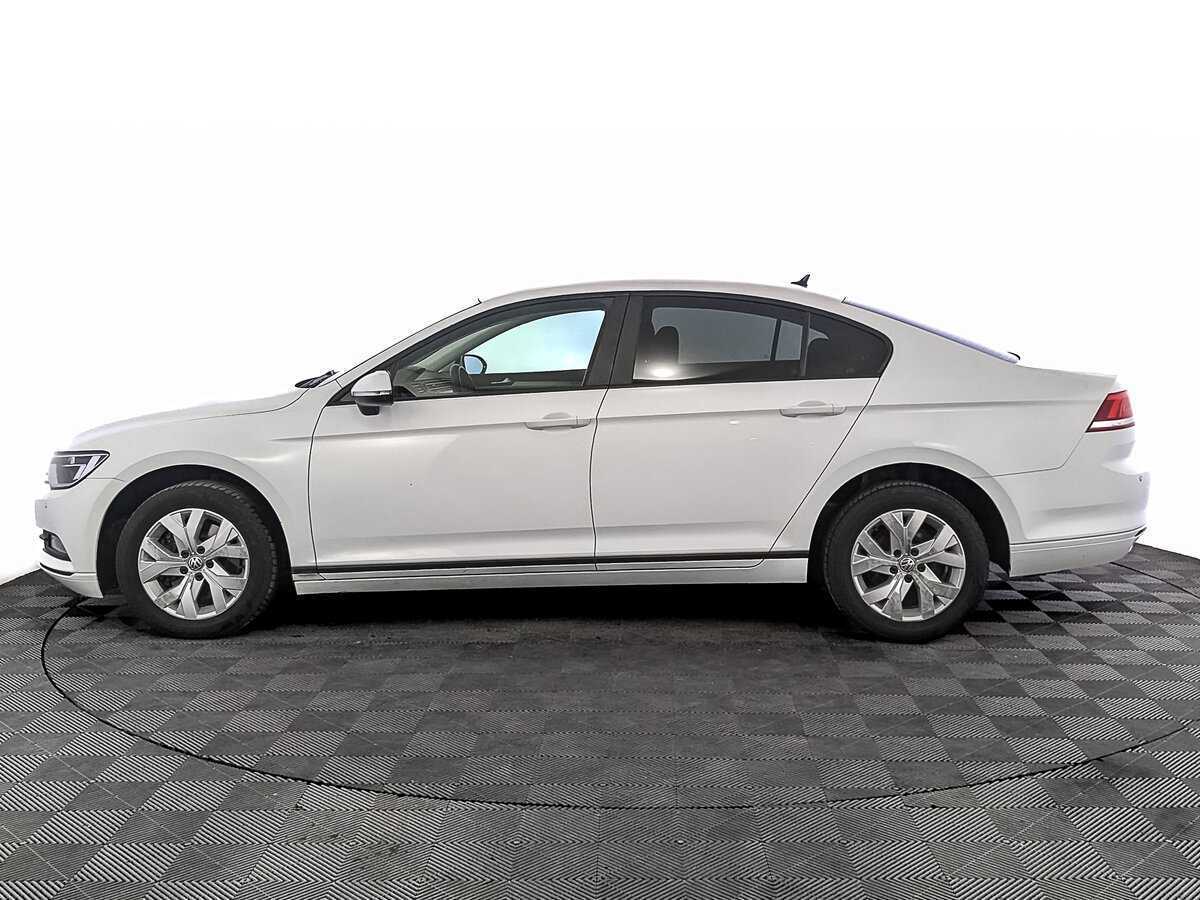 Volkswagen Passat 2017 года с пробегом. Фото: #7