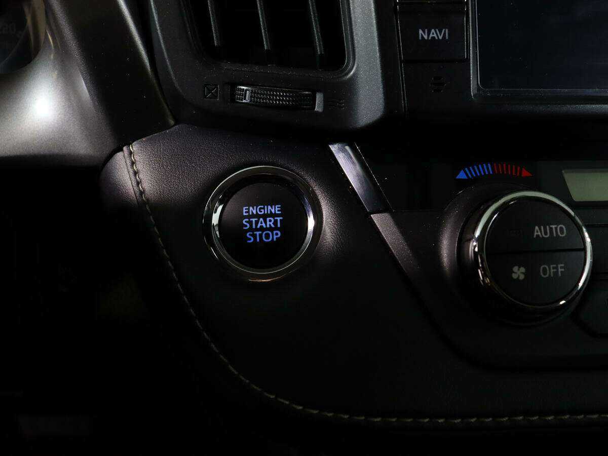 Toyota RAV4 2017 года с пробегом. Фото: #18