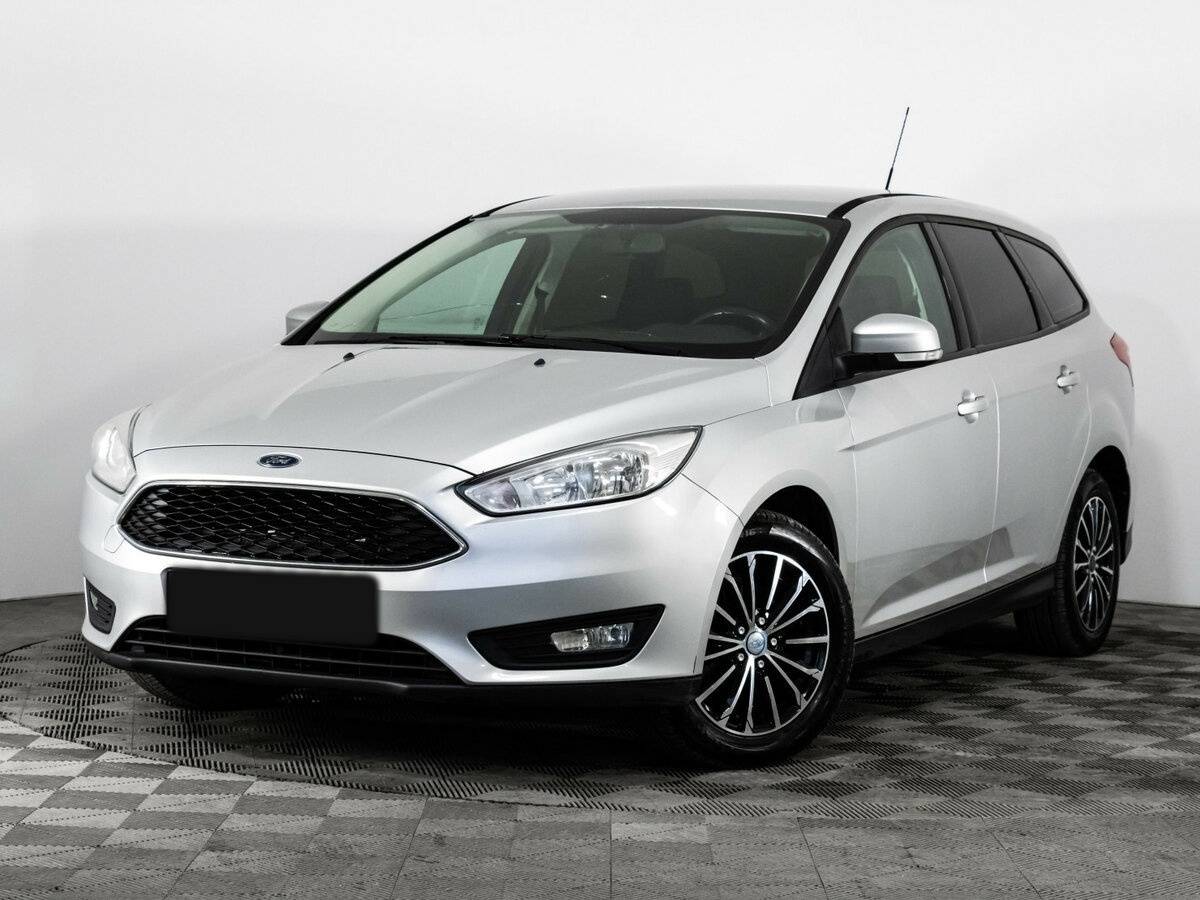 Ford Focus 2015 года с пробегом. Посмотреть фото