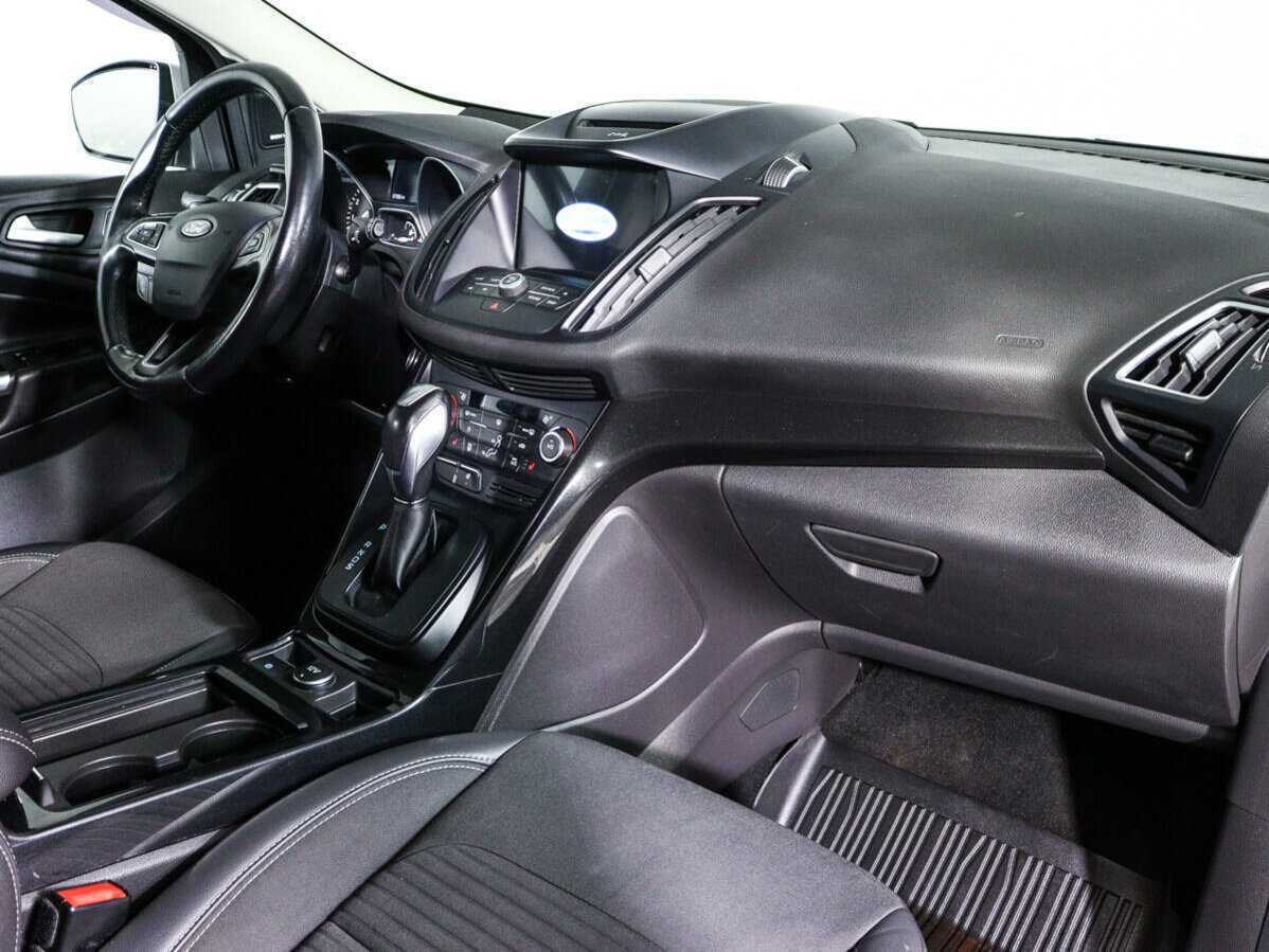 Ford Kuga 2017 года с пробегом. Фото: #8
