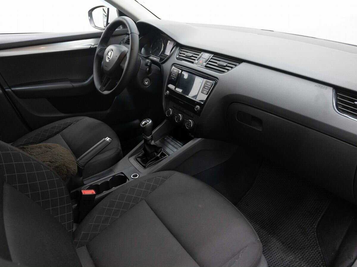 Skoda Octavia 2018 года с пробегом. Фото: #11