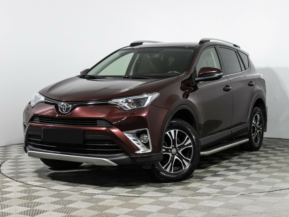Toyota RAV4 2016 года с пробегом. Посмотреть фото