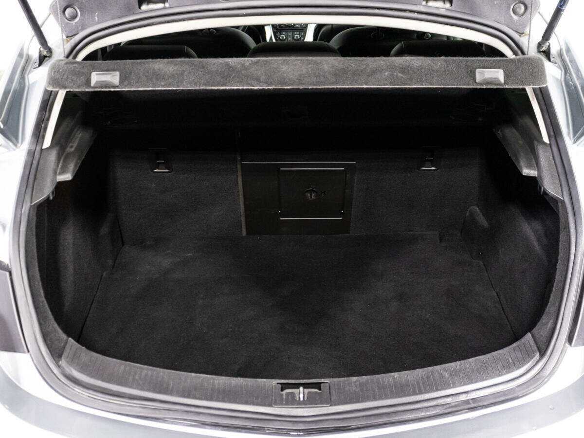 Opel Astra 2013 года с пробегом. Фото: #14