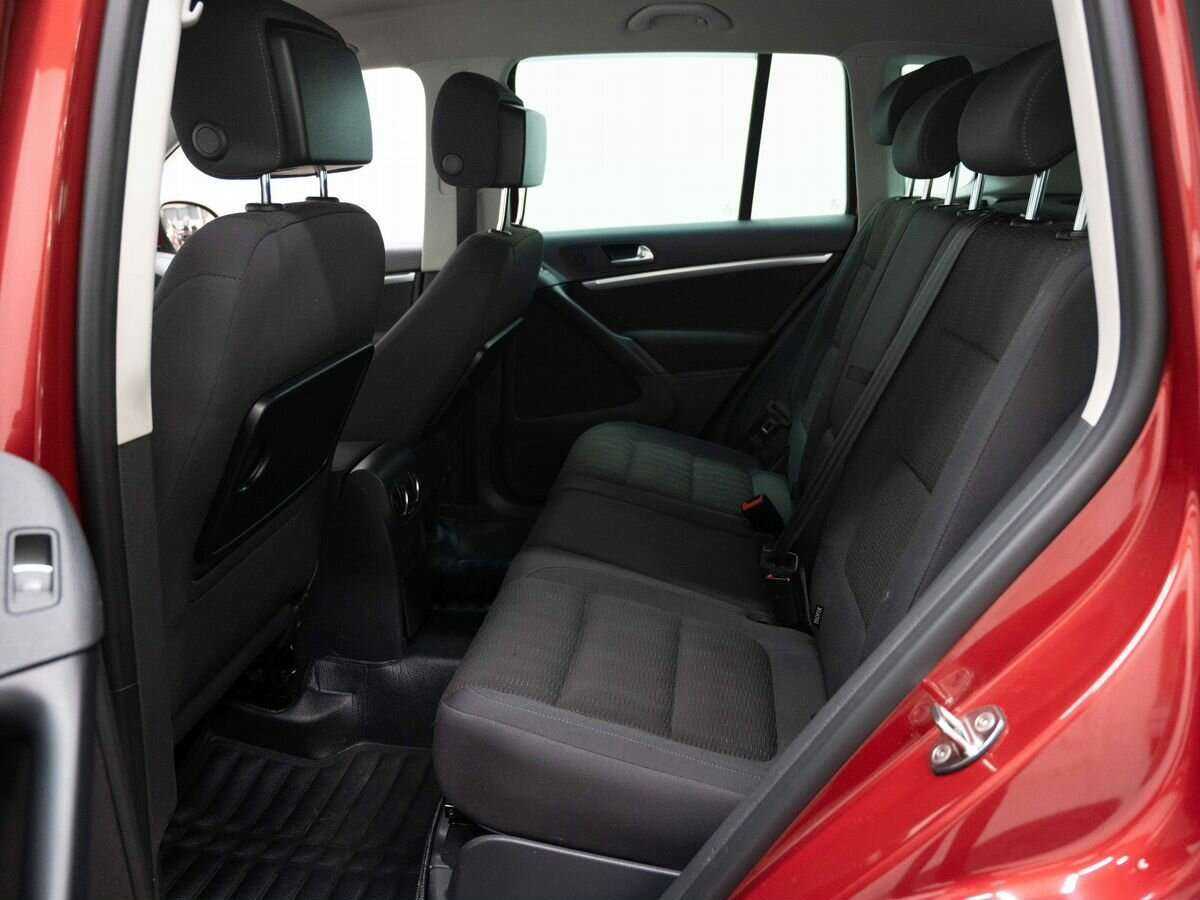 Volkswagen Tiguan 2012 года с пробегом. Фото: #8