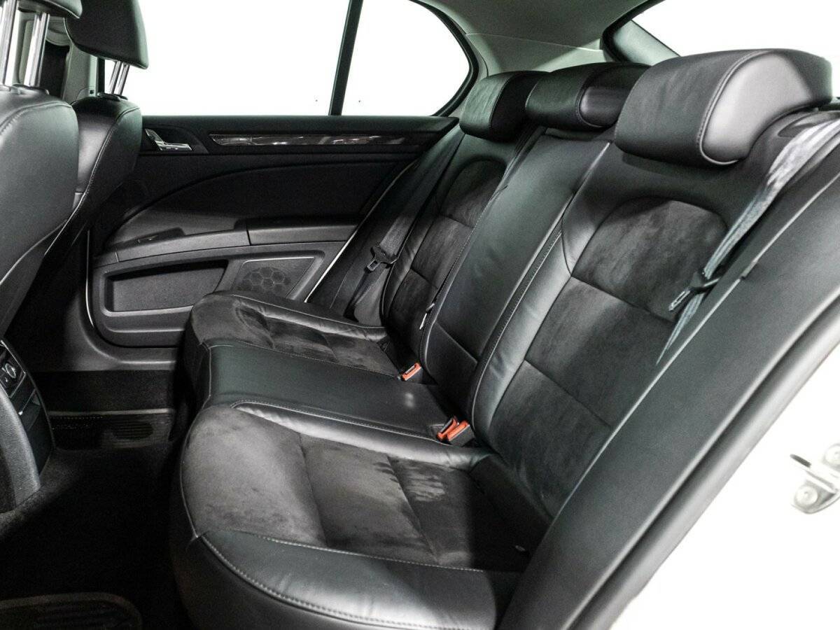 Skoda Superb 2013 года с пробегом. Фото: #9