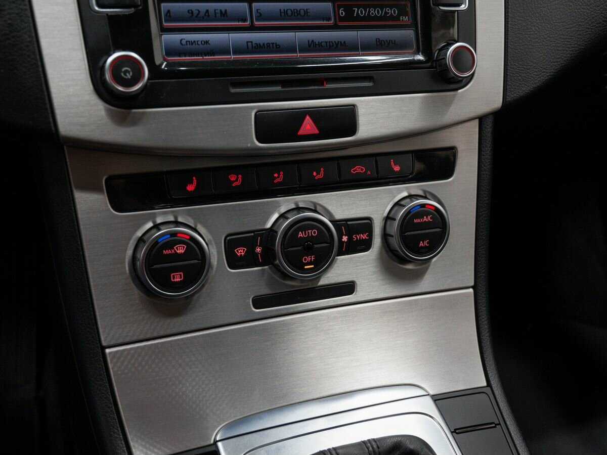 Volkswagen Passat 2012 года с пробегом. Фото: #18