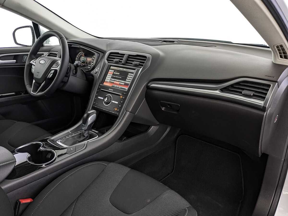 Ford Mondeo 2016 года с пробегом. Фото: #8