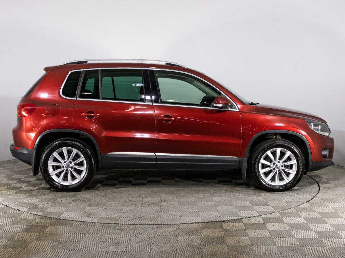 Volkswagen Tiguan 2012 года с пробегом. Фото: #3