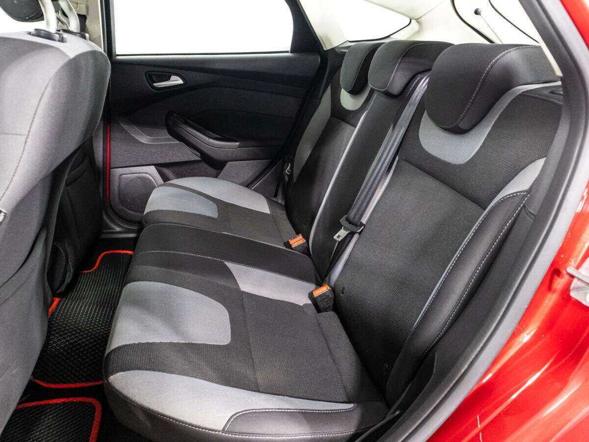 Ford Focus 2012 года с пробегом. Фото: #9