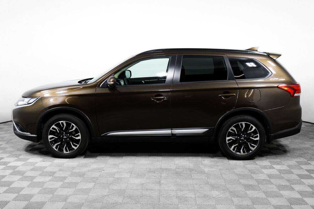 Mitsubishi Outlander 2022 года с пробегом. Фото: #7