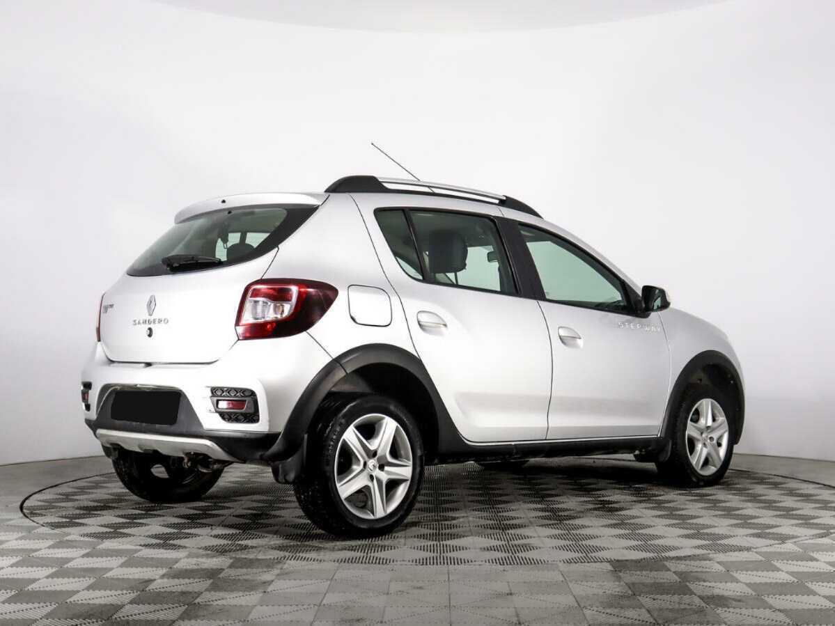 Renault Sandero 2016 года с пробегом. Фото: #4