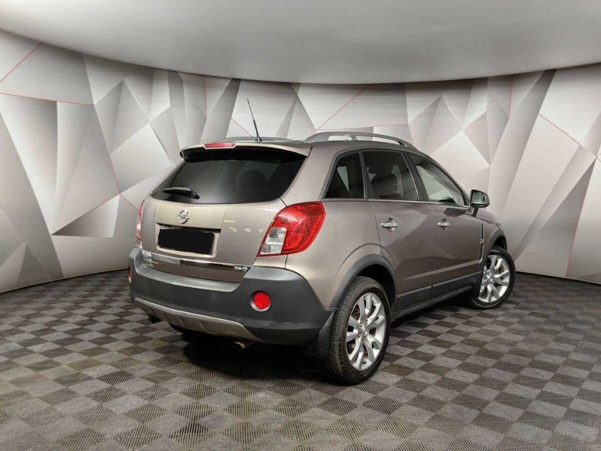 Opel Antara 2015 года с пробегом. Фото: #1