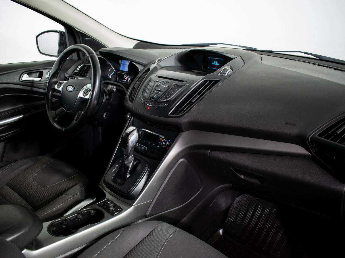 Ford Kuga 2015 года с пробегом. Фото: #7