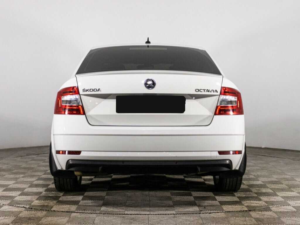 Skoda Octavia 2018 года с пробегом. Фото: #5