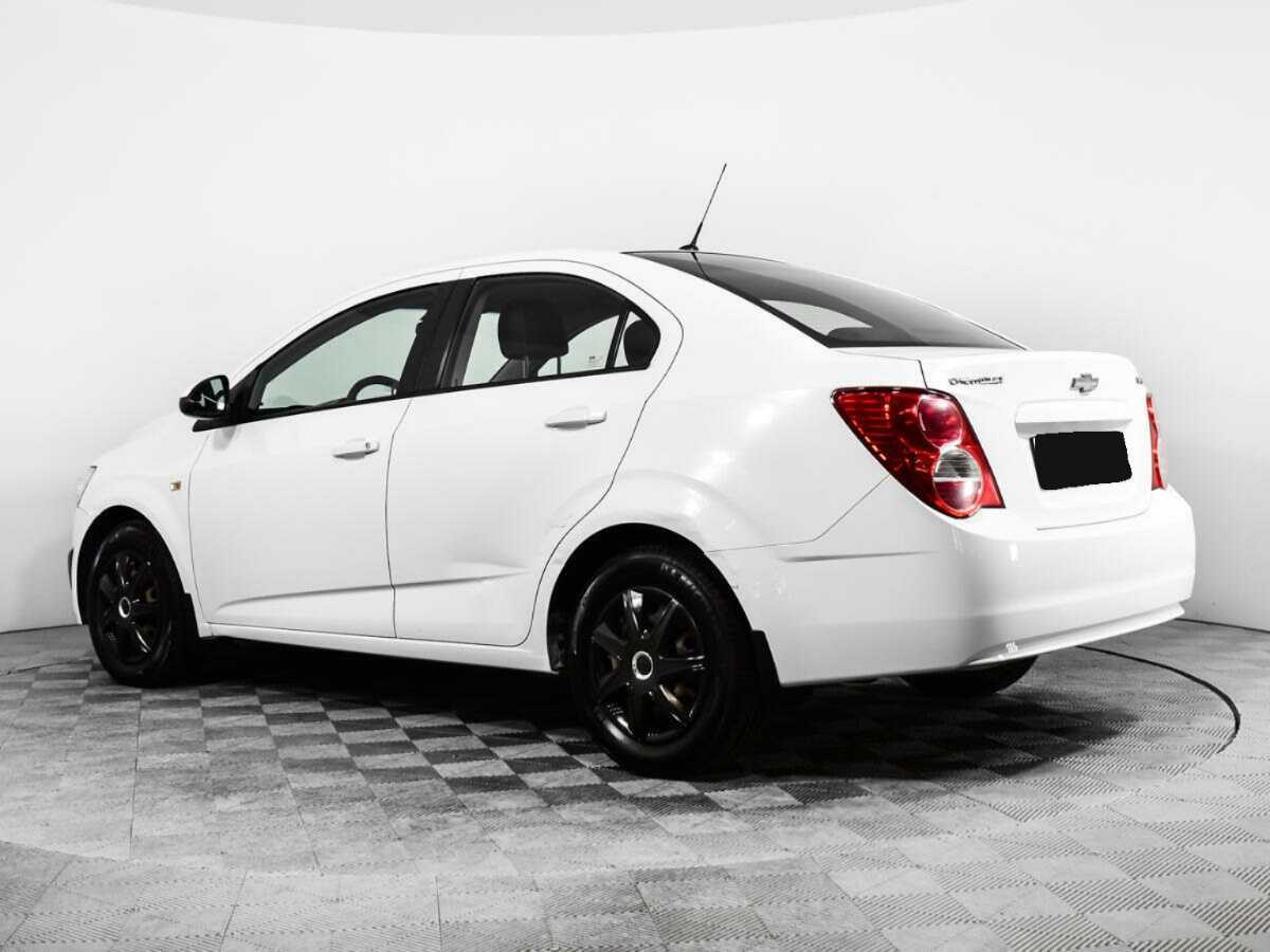 Chevrolet Aveo 2014 года с пробегом. Фото: #5