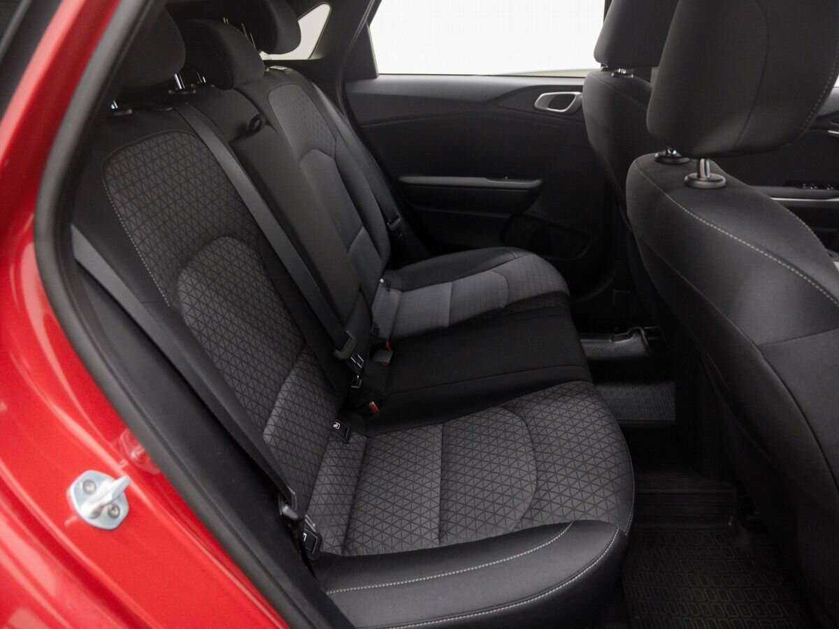 Kia Ceed 2019 года с пробегом. Фото: #11